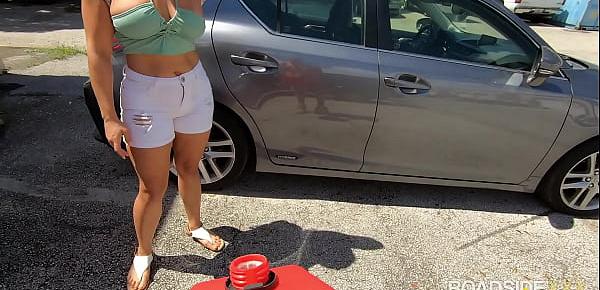  Roadside - Hot Thick Latina Fucks Car Mechanic For Discount